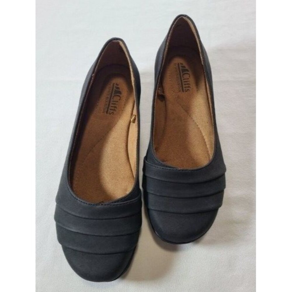 Cliffs by White Mountain Black Flats Womens 7M Comfort Slip On Shoes
